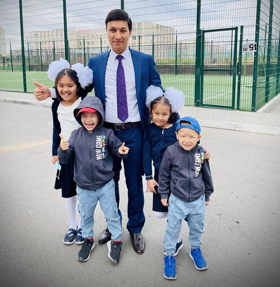 Спорт жұлдыздарының пункциялары, гимнастика, эротика Томпалы массаж порно